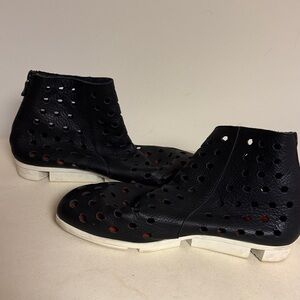 Arche Rear Zip Black Nubuck Leather Lazer Cut Women Shoes / Bootie Sz 41EU/10 US